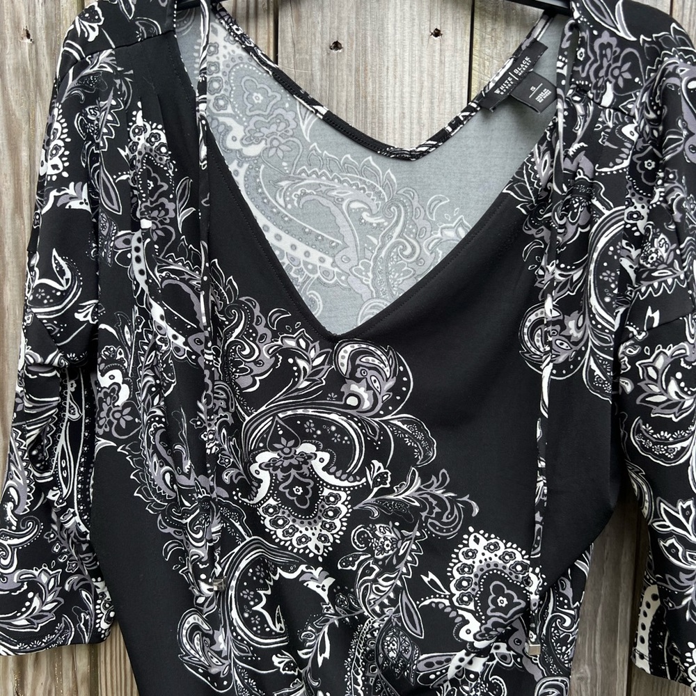 WHBM Paisley Ruched Dress with V Neck and tie Women’s Small - Picture 8 of 10